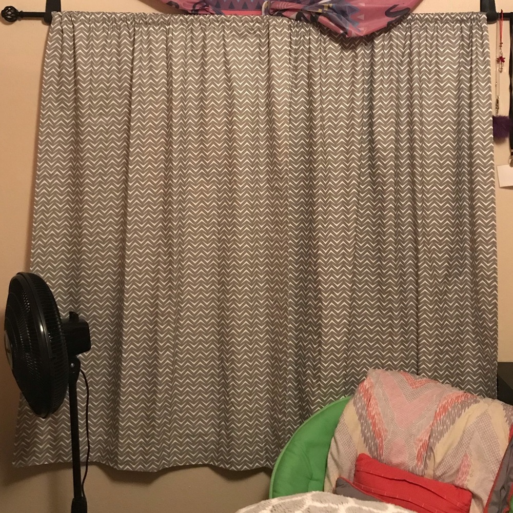 Grey and white Curtain Set